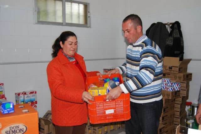 Más de 12.000 kilos de alimentos para las familias más necesitadas de Fuente Álamo - 1, Foto 1