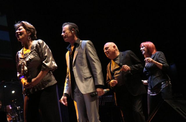 Un público entregado recibe con los brazos abiertos el Cartagena Jazz Festival - 5, Foto 5