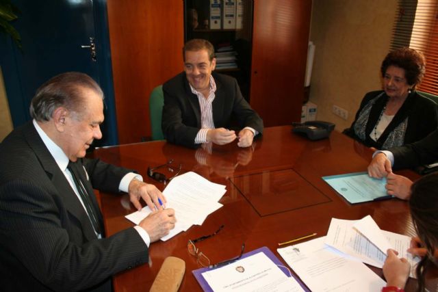 Manuel Muñoz Hidalgo cede al ayuntamiento todo su importante legado de cuadros - 2, Foto 2