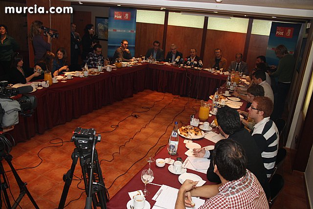 Rueda de prensa, desayuno informativo del PSOE de Murcia con los medios de comunicacin - 17