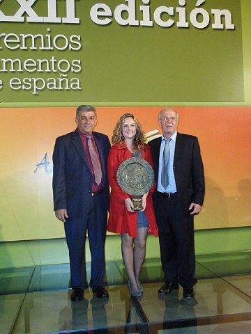 La Ministra de Medio Ambiente, Rosa Aguilar, entreg en la noche del pasado jueves el premio Alimentos de España a COATO - 14