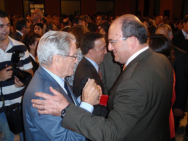 La Ministra de Medio Ambiente, Rosa Aguilar, entreg en la noche del pasado jueves el premio Alimentos de España a COATO - 35