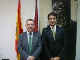 Campos recibe al presidente de la Asociaci�n J�venes Letrados de Murcia, Antonio Alarc�n