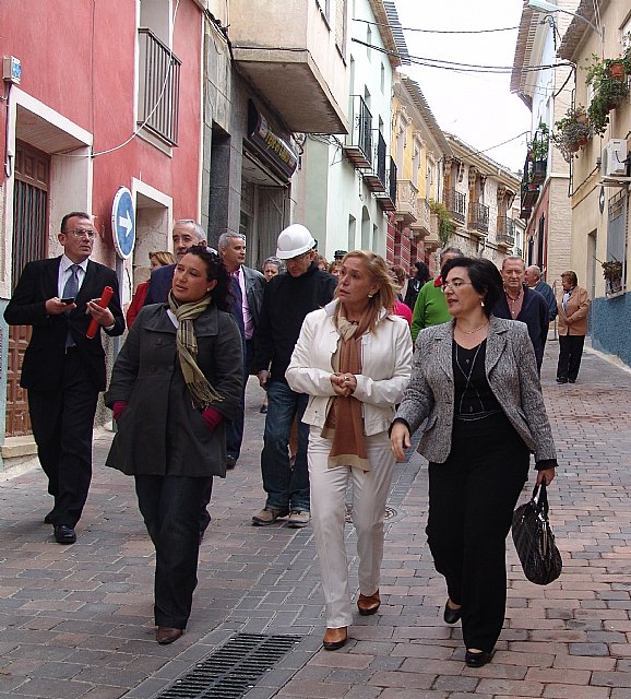 La Comunidad y el Ayuntamiento de Pliego invierten 280.000 euros en la mejora de la calle del Agua - 1, Foto 1