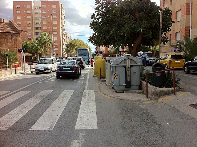 Ciudadanos de Lorca exige al ayuntamiento que de una solucion al cruce peatonal del paso a nivel de la alameda de Cervantes - 1, Foto 1