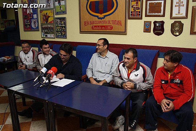 Presentacin equipo de Tenis de Mesa patrocinado por la Peña Barcelonista de Totana - 1