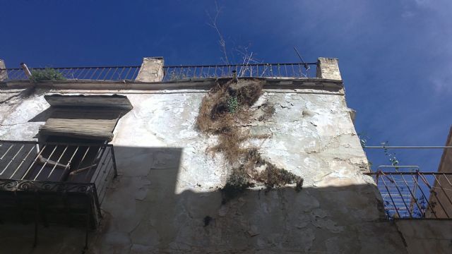 El PSOE pide al Ayuntamiento que actúe sobre los edificios con riesgo potencial para los viandantes - 3, Foto 3