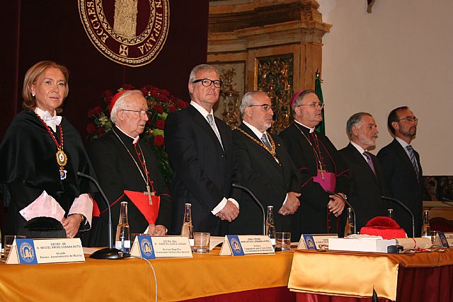 Valcárcel agradece al ex presidente Aznar su defensa a ultranza de la nación española desde la ética y la moral - 3, Foto 3