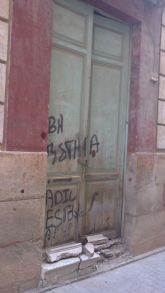 El PSOE pide al Ayuntamiento que acte sobre los edificios con riesgo potencial para los viandantes