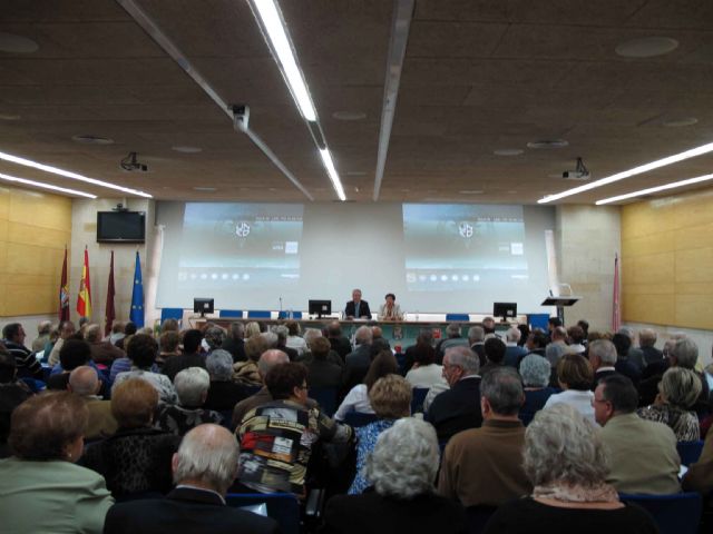 Los mayores aprenden a evitar las estafas de los timadores profesionales - 1, Foto 1