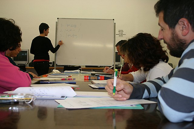 Comienzan los cursos gratuitos de idiomas e informática - 1, Foto 1