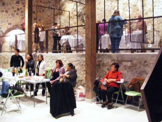 Nueva Exposición de pintura sobre vidrio en el centro Negra - 2, Foto 2