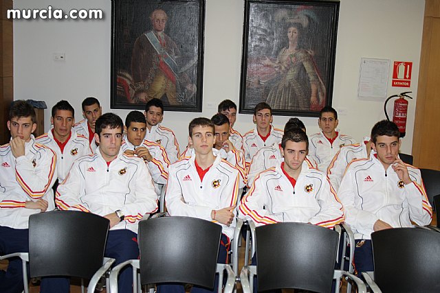 Autoridades municipales realizan una recepcin oficial a la Seleccin Española de Ftbol-Sala sub-21 - 14