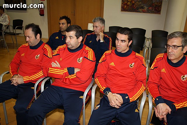 Autoridades municipales realizan una recepcin oficial a la Seleccin Española de Ftbol-Sala sub-21 - 15