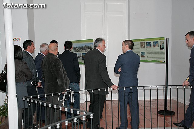 Los escolares se acercan al acuartelamiento ereo de Sierra Espuña (EVA 13) a travs de una exposicin y seminarios - 1