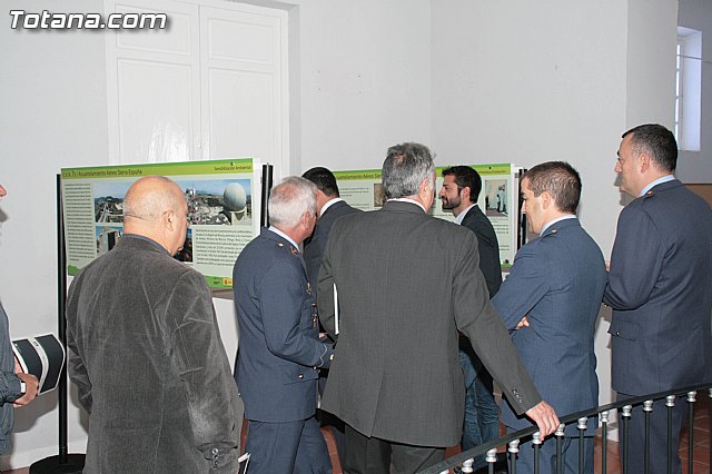 Los escolares se acercan al acuartelamiento ereo de Sierra Espuña (EVA 13) a travs de una exposicin y seminarios - 2