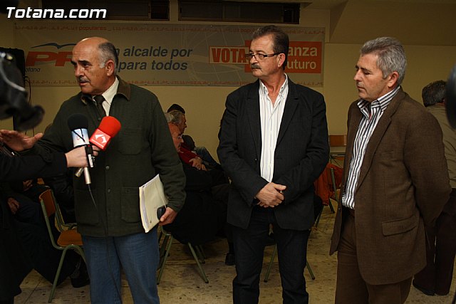 Ms de 100 afiliados y simpatizantes del PP participan en el acto 