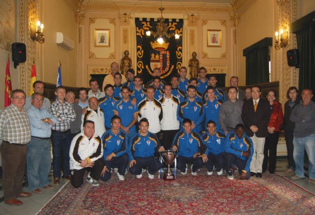 El grupo municipal socialista pide a la CC.AA. igualdad de trato a todos los equipos que militan en Segunda División B - 1, Foto 1