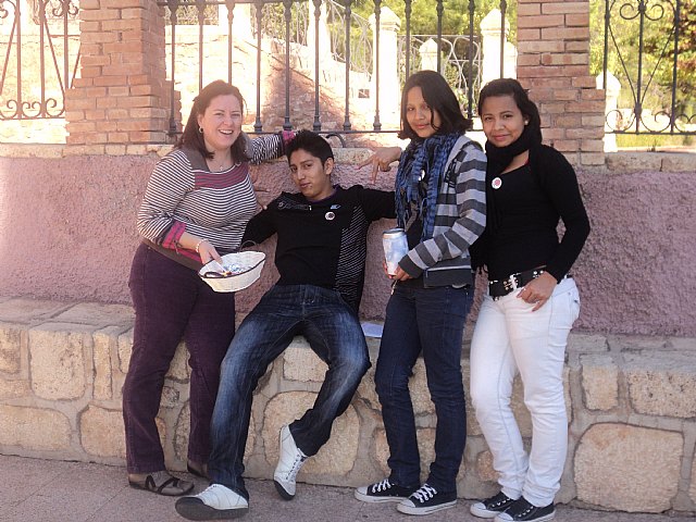 Proyecto “Apadrinar un niño/a en Per” - 17