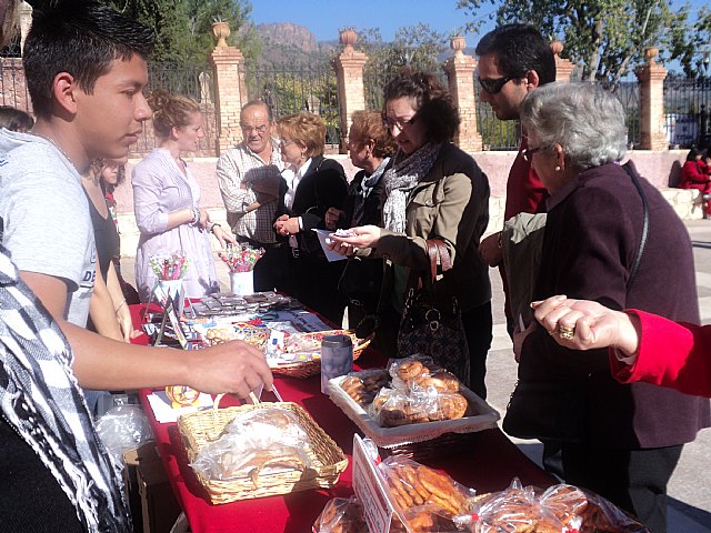 Proyecto “Apadrinar un niño/a en Per” - 29