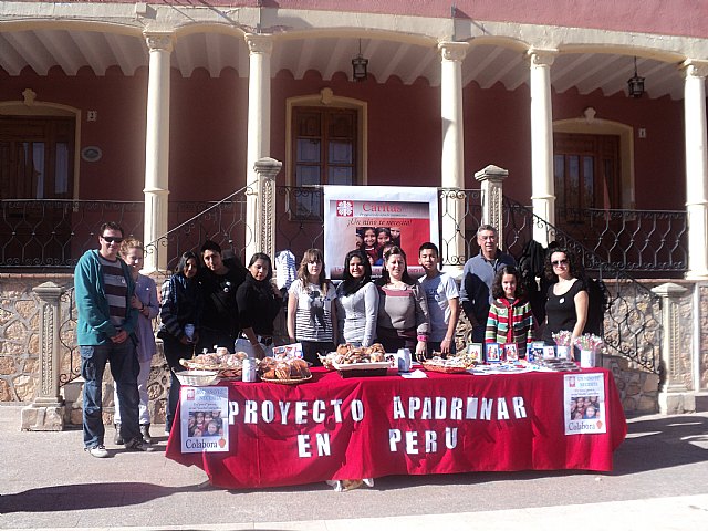 Proyecto “Apadrinar un niño/a en Per” - 31