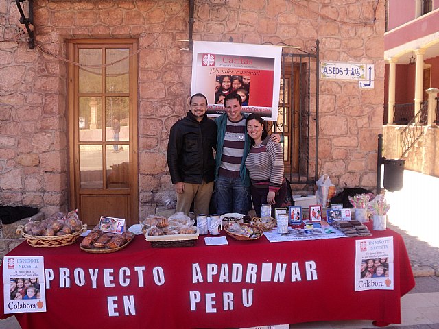 Proyecto “Apadrinar un niño/a en Per” - 32