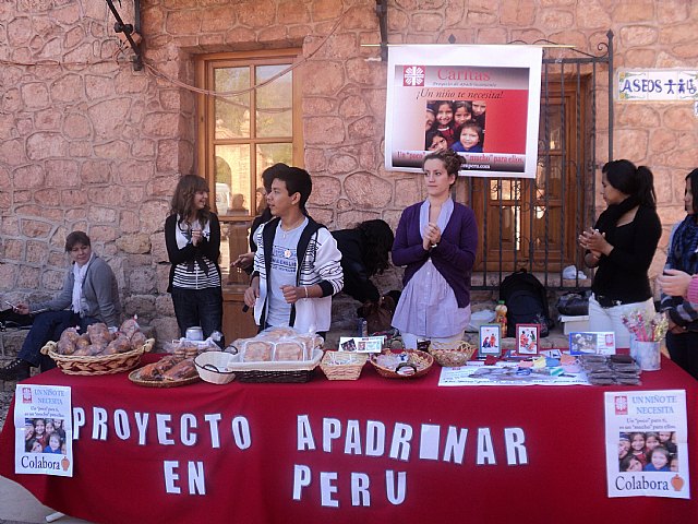 Proyecto “Apadrinar un niño/a en Per” - 46