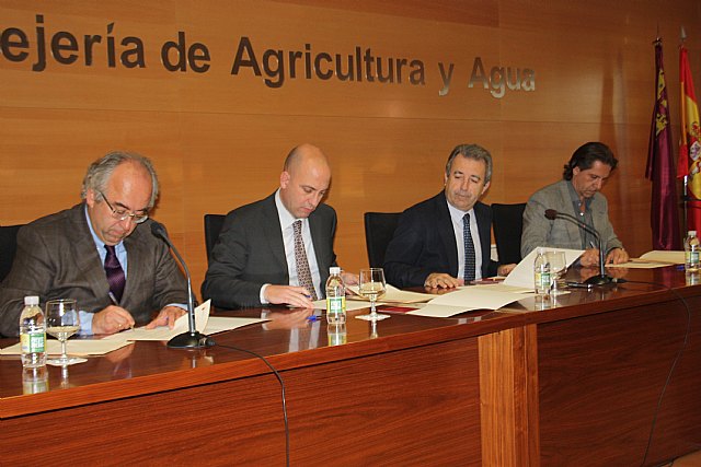 La Comunidad firma un convenio con varias entidades para desarrollar el uso de la biomasa forestal como fuente de energa renovable, Foto 1