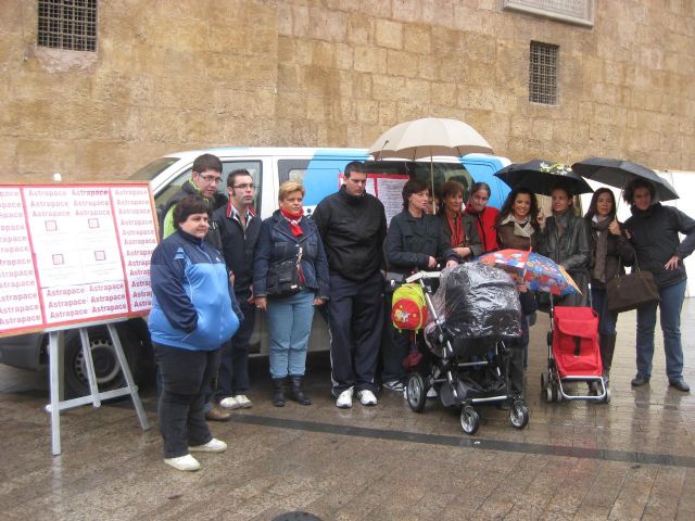 Donaciones para el rastrillo de Astrapace - 1, Foto 1