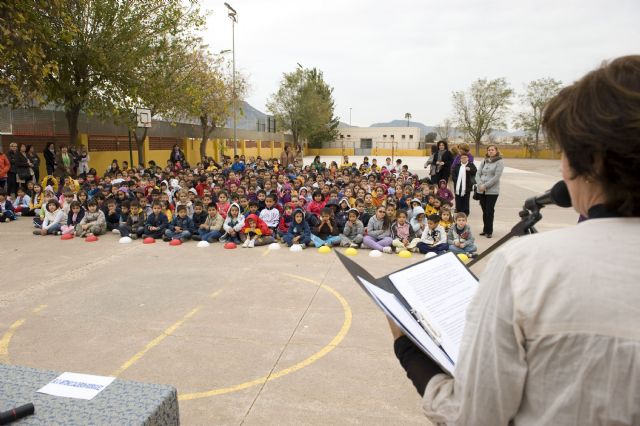 Servicios Sociales y Educación celebran con San Antón el Día de los Derechos del Niño - 1, Foto 1