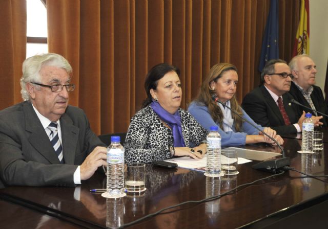 La Universidad de Murcia reconoce a los 138 alumnos beneficiarios de las prácticas rurales sociosanitarias - 4, Foto 4