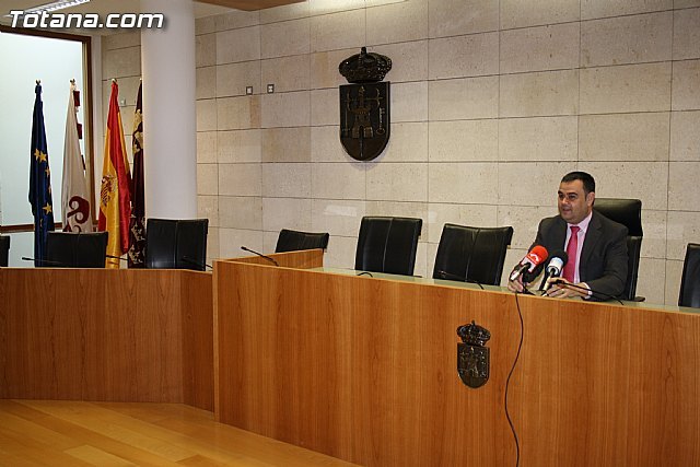 Martínez Andreo: El ayuntamiento continúa trabajando para mantener la excelencia de los servicios municipales, Foto 1