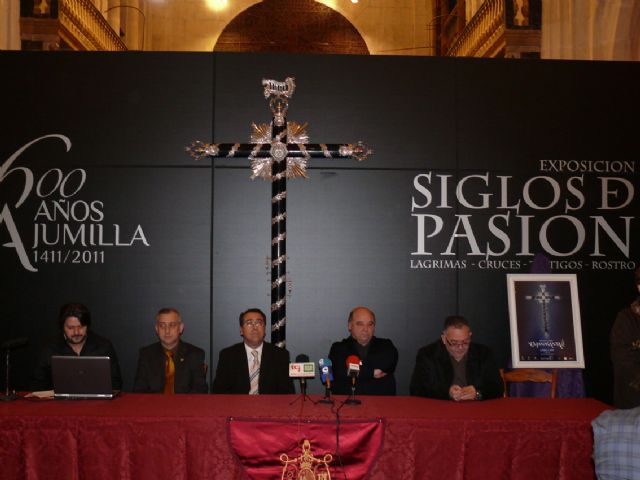 La Cruz Guía es la imagen del cartel anunciador de la Semana Santa 2011 - 2, Foto 2