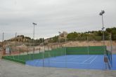 Los alumnos de la Escuela Municipal de tenis de Alguazas comienzan las clases estrenado pista