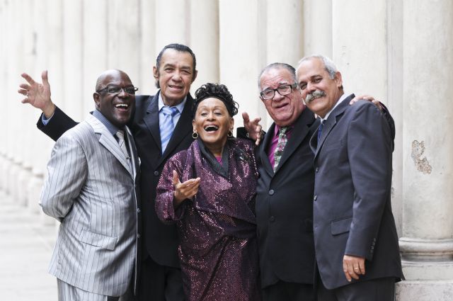 La Orquesta Buena Vista Social Club acompañada por Omara Portuondo y la cool Esperanza Spalding, en el Cartagena Jazz Festival - 1, Foto 1