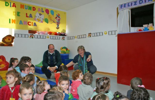Puerto Lumbreras celebra el Día Mundial de la Infancia con diversas actividades y talleres destinados a los más pequeños - 1, Foto 1
