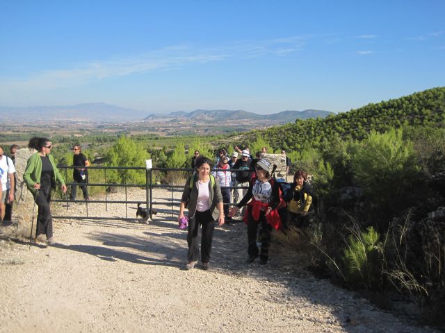 Deportes organizó la ruta de senderismo Senda del agua, Foto 2