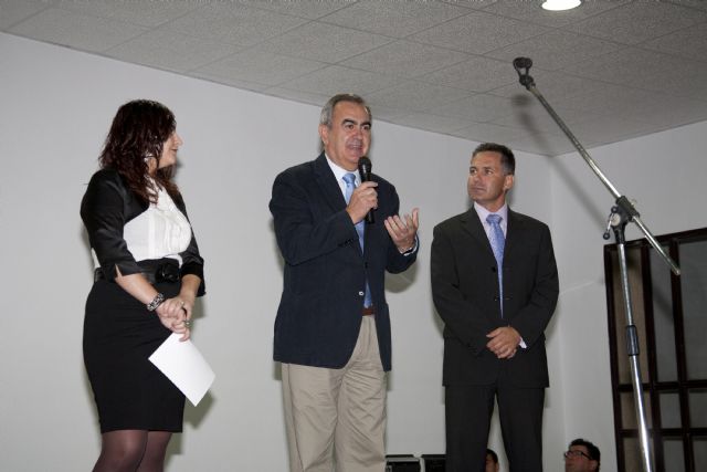 El delegado del Gobierno y el alcalde de Ceutí inauguran las obras de ampliación del Centro Cívico de los Torraos con cargo al Fondo Estatal 2010 - 3, Foto 3