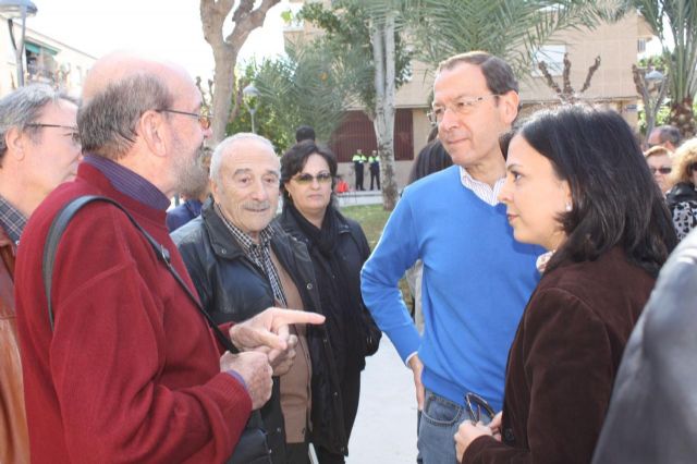 El Alcalde visita a los artistas que han transformado esta mañana Santiago El Mayor en un nuevo Montmartre - 3, Foto 3