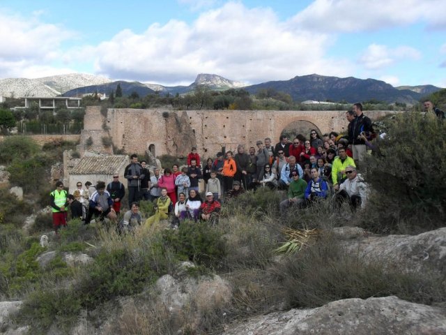 El club senderista de Totana organizó con éxito la ruta de la Rambla de los Molinos, Foto 1