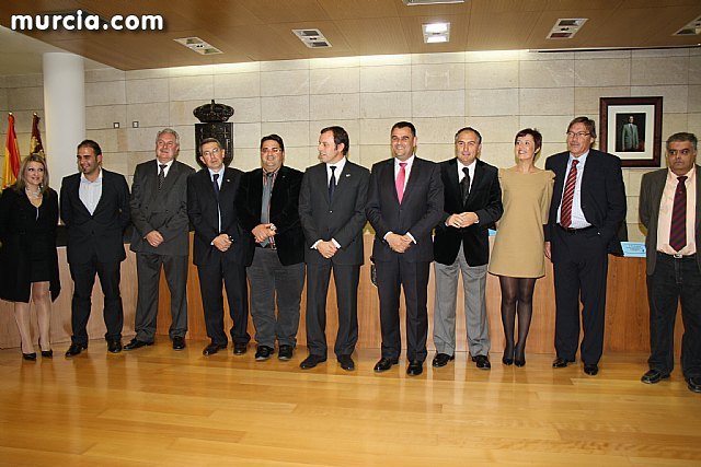 El ayuntamiento de Totana realiza una recepción institucional al presidente del FC Barcelona, Sandro Rosell, Foto 1