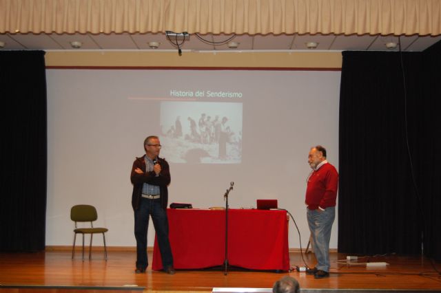 El club senderista ¡¡Despacico, que no llego!! celebra su última conferencia del año en Alguazas - 2, Foto 2