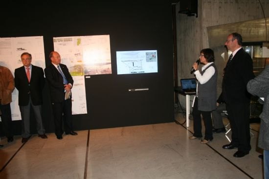 Inauguracin de la exposicin “Nuevos hitos urbanos en Alhama de Murcia” en el Colegio Oficial de Arquitectos de Murcia, Foto 1