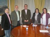 El PSOE de La Unión se reúne con el director general de Sostenibilidad para tratar la regeneración de la Bahía de Portmán