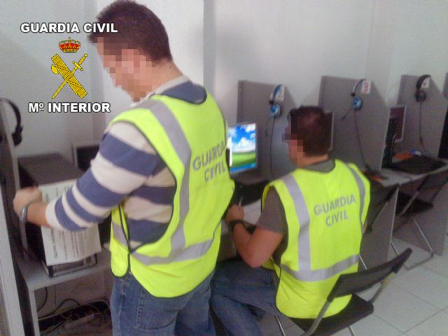 La Guardia Civil detiene a seis personas relacionadas con delitos contra la propiedad intelectual - 2, Foto 2