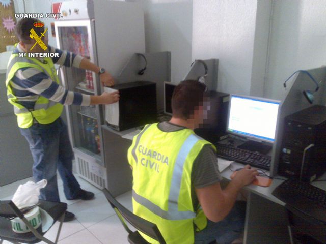 La Guardia Civil detiene a seis personas relacionadas con delitos contra la propiedad intelectual - 3, Foto 3