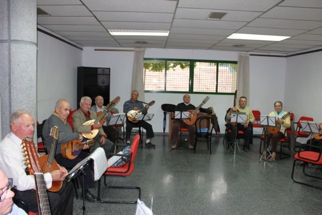Talleres Tradicionales en el Centro de Mayores, Foto 5
