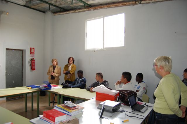 Los alumnos del PCPI de Alguazas reciben una charla-taller de prevención de la violencia de género - 2, Foto 2