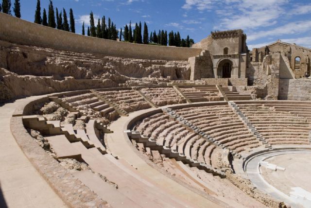 La alcaldesa asiste a la entrega del Premio Europa Nostra concedido al Teatro Romano - 1, Foto 1