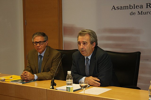 La Comunidad mantiene los objetivos y planes estratégicos del sector agrario y garantiza las ayudas a agricultores, ganaderos y pescadores, Foto 2